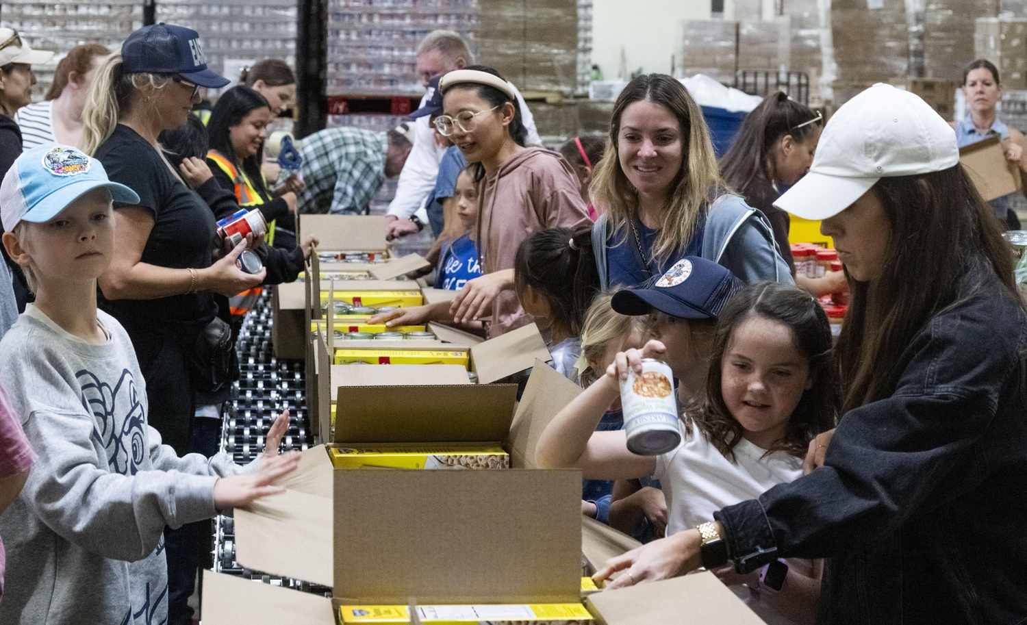 GettyImages-2256714448-4cc8b5e99cd44834aa17e24145b4ff07 The latest Fed Beige Book household financial pressure report shows Americans cutting spending and struggling with higher living costs. Learn what it means for the economy.