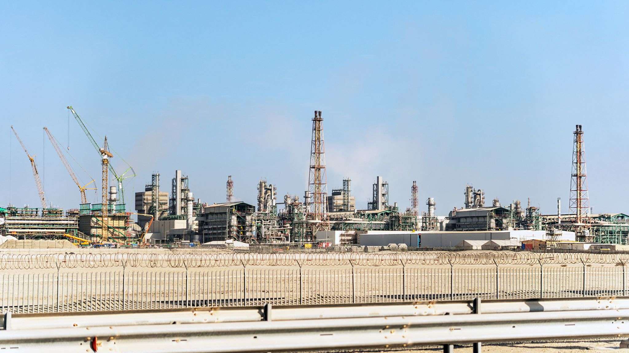 skynews-qatar-gas_7179964 The oil prices Iran war surge is driven by supply risks. Learn the key factors pushing crude above $100 per barrel.